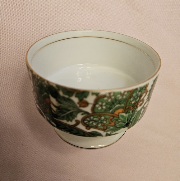 Royal Paisley Pedestal Bowl Cup - Picture 8 of 9